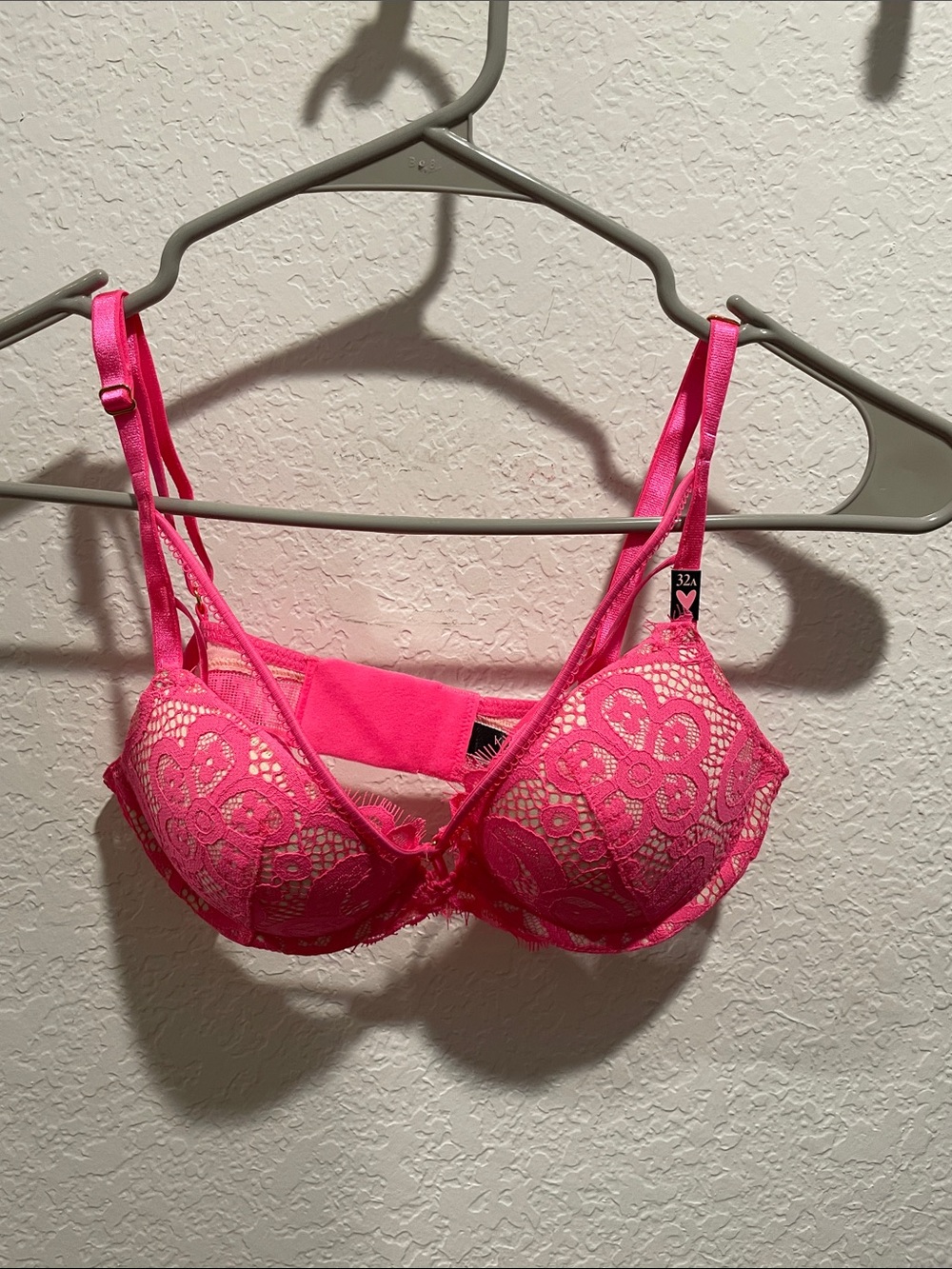Victoria's Secret Bright Pink Lace Underwire Bra